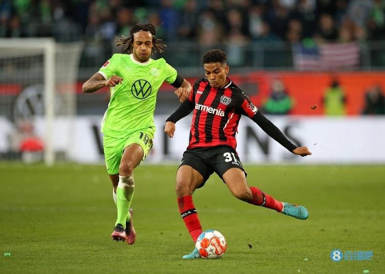 勒沃库森官方：阿德利韧带撕裂赛季报销，维尔茨十字韧带手术成功